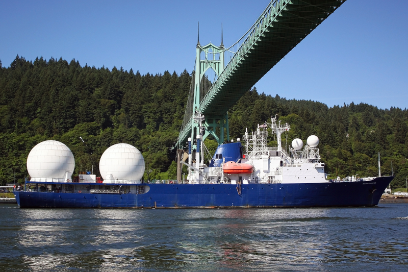 Illustration for article titled These Are The Wild Radar Ships That Make Missile Defense Possible